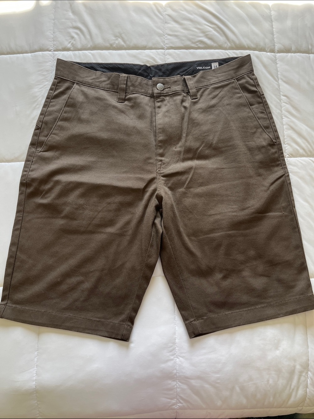 Volcom shorts